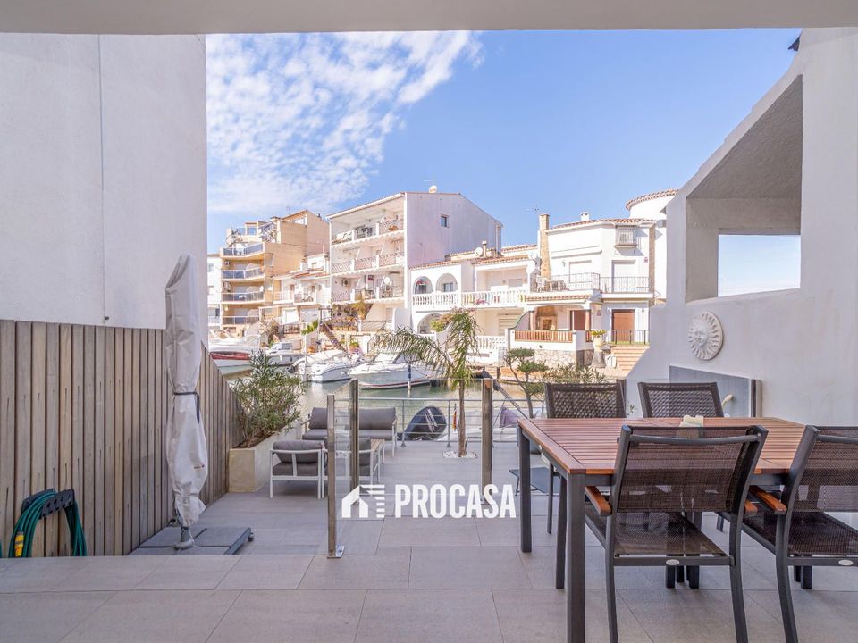 Rækkehus i Empuriabrava, Gerona - foto 1