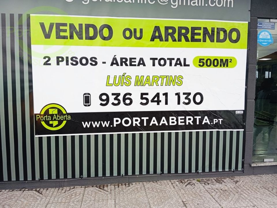 Erhvervsejendom i Rebordoes, Porto - foto 1
