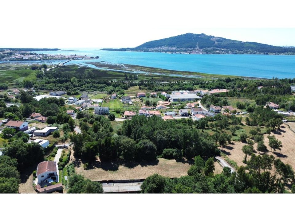 Helårsgrund i Caminha, Viana do Castelo - foto 1