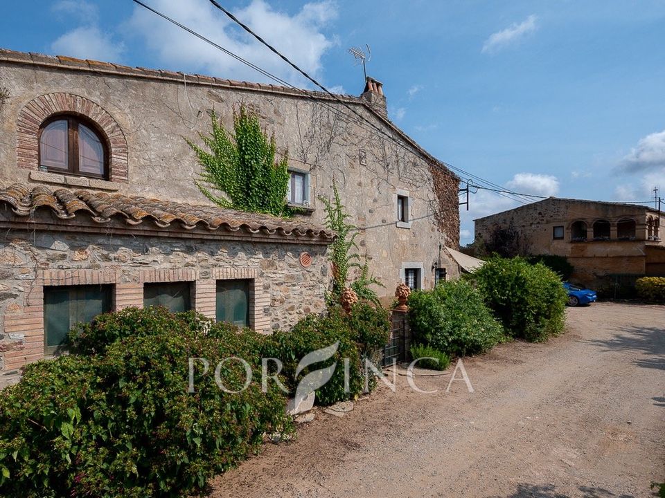 Landsbyhus i Vall-Llobrega, Gerona - foto 1