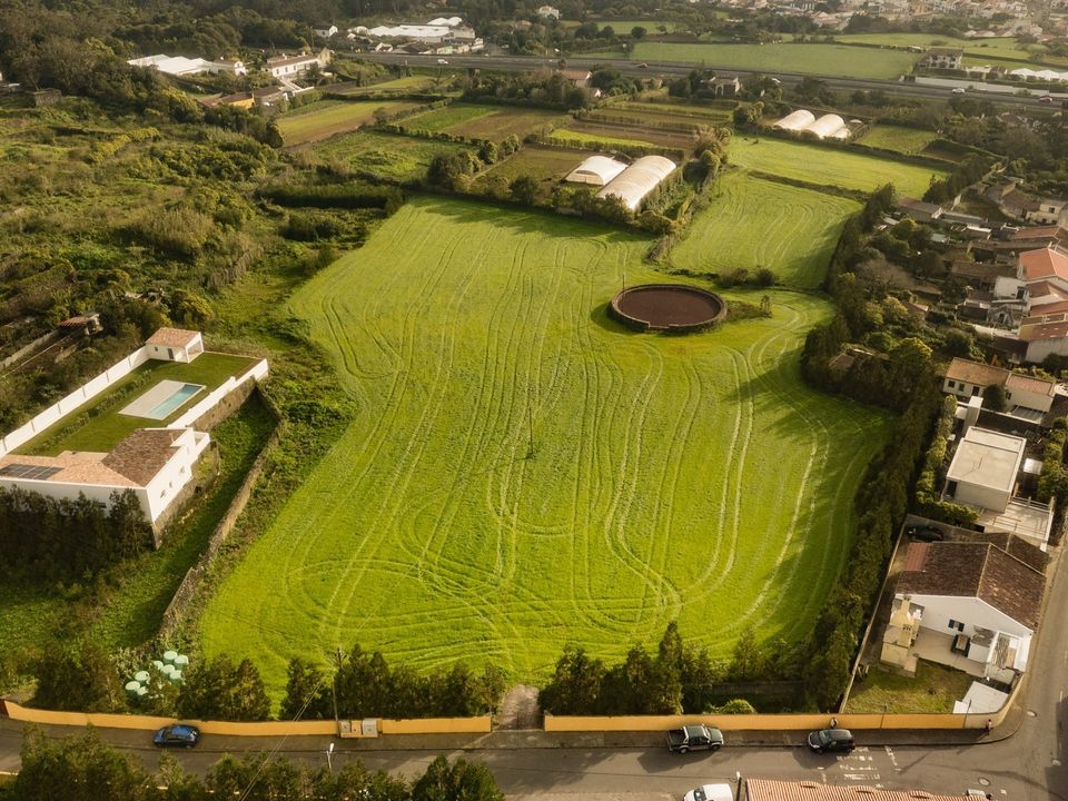 Helårsgrund i Ponta Delgada, Sao Miguel - foto 1