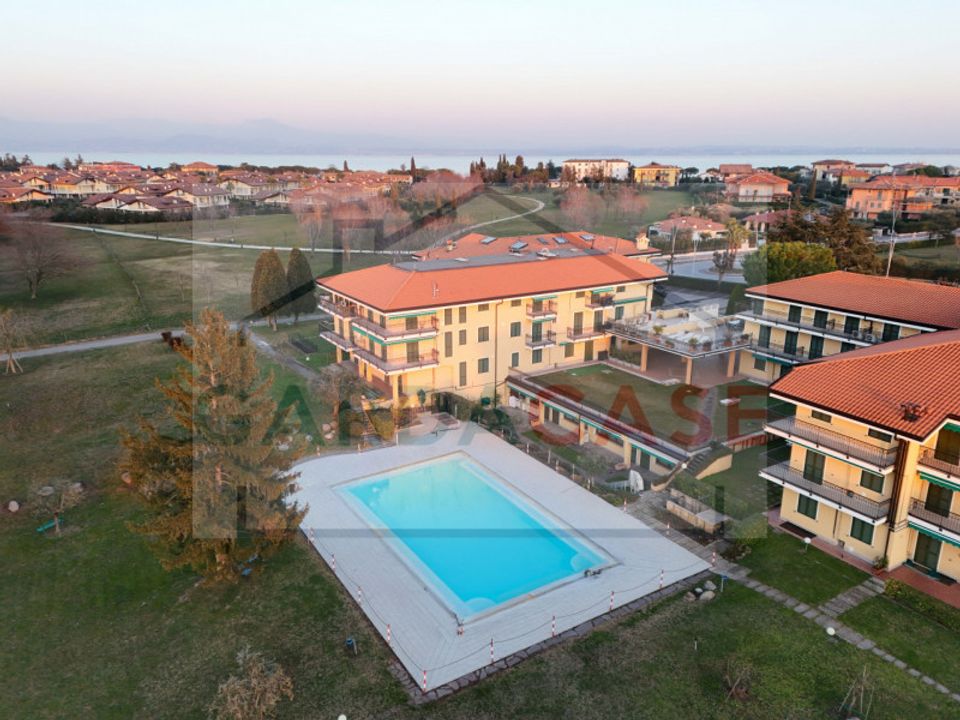 Lejlighed i Sirmione, Brescia - foto 3