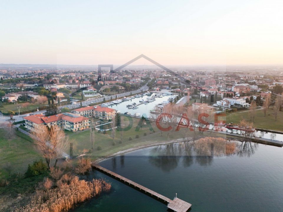 Lejlighed i Sirmione, Brescia - foto 4