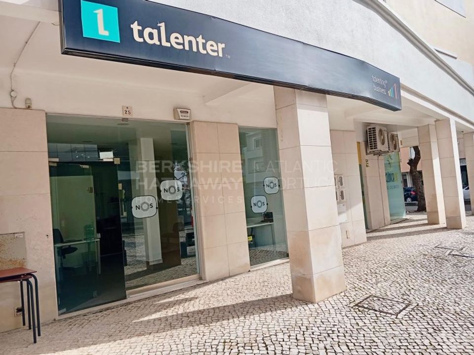 Erhvervsejendom i Entroncamento, Santarem - foto 2