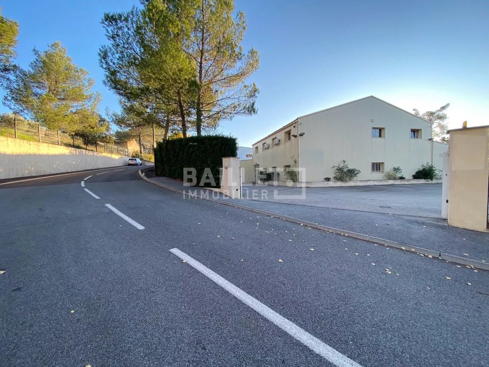 Erhvervsejendom i Roquebrune-sur-Argens, Var - foto 2