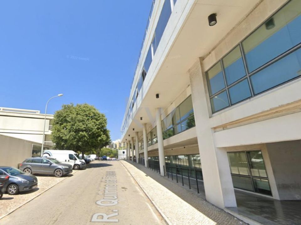 Erhvervsejendom i Alges, Lisbon - foto 3