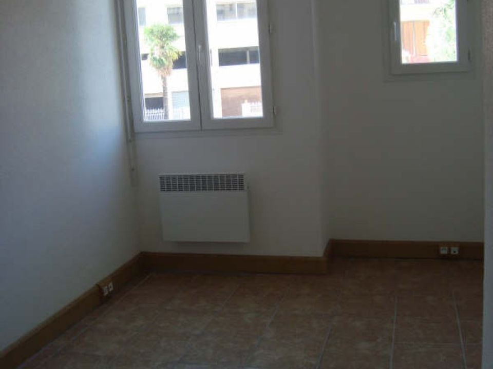 Lejlighed i Amelie-les-Bains-Palalda, Pyrenees-Orientales - foto 3