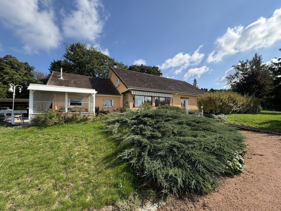 Villa i Creuzier-le-Vieux, Allier - foto 1