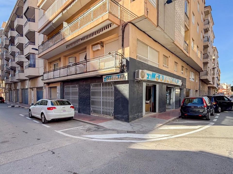 Erhvervsejendom i Santa Pola, Alicante - foto 1