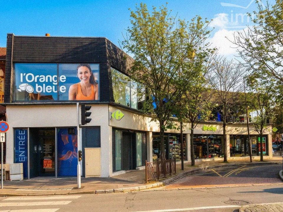 Erhvervsejendom i Gournay-sur-Marne, Seine-Saint-Denis - foto 1