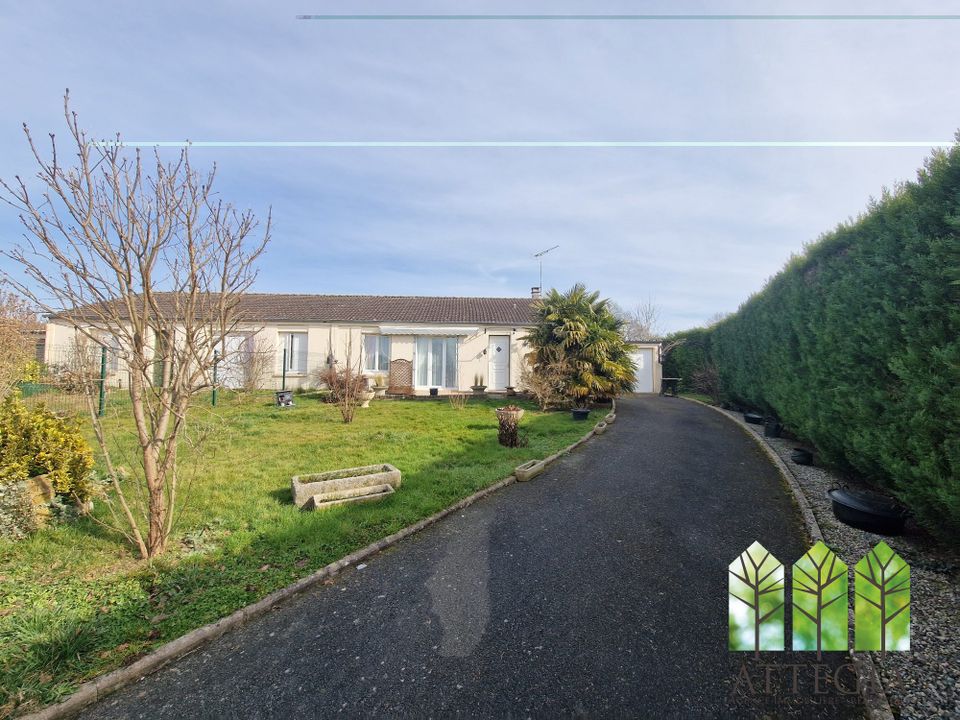 Villa i Sainte-Sévère-sur-Indre, Indre - foto 1