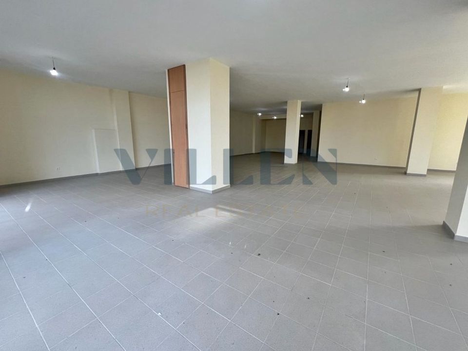 Erhvervsejendom i Santo Tirso, Porto - foto 2