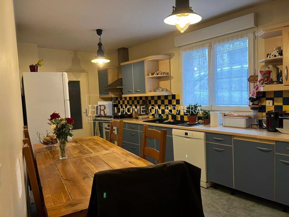 L'establiment comercial a Saint-Satur, Cher - foto 2