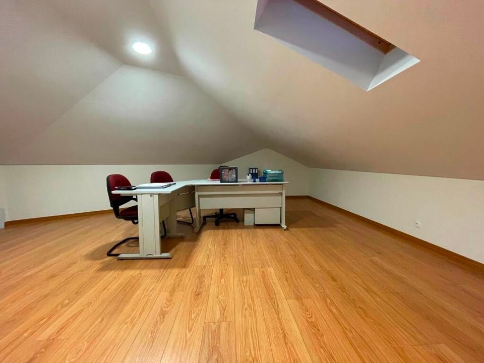 Commercial property in Tomar, Santarem - photo 2