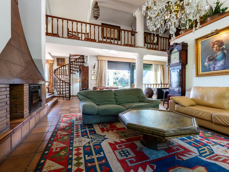 Villa en Mairena Del Aljarafe, Sevilla - foto 1