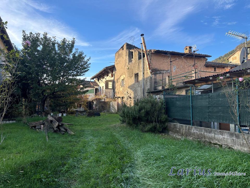 Masia a Ponte Lambro, Como - foto 1
