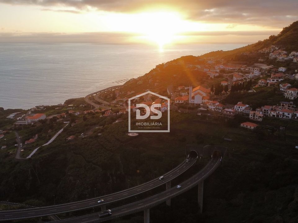 Helårsgrund i Ribeira Brava, Madeira - foto 1