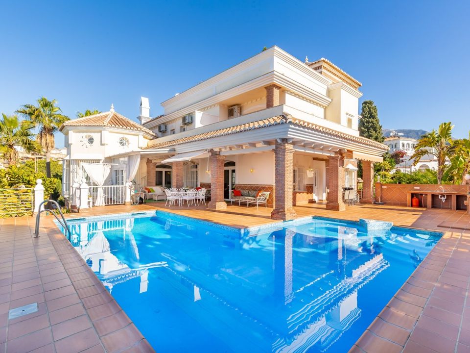 Villa i Nerja, Malaga - foto 1
