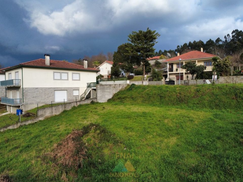 Helårsgrund i Arcos de Valdevez, Viana do Castelo - foto 2