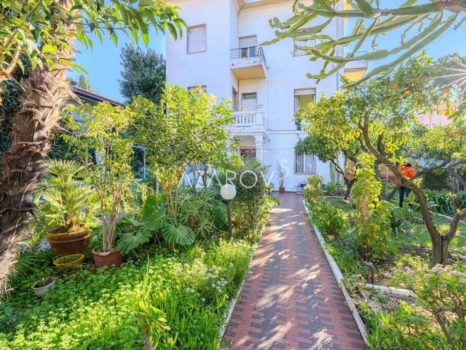 Villa i Bordighera, Imperia - foto 1