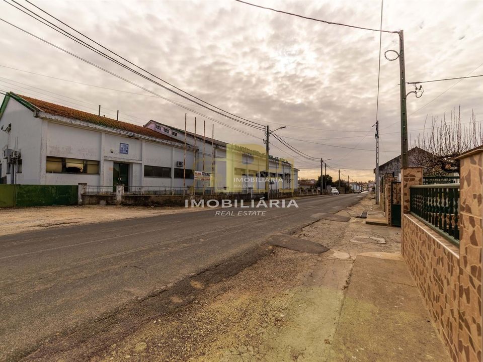 Erhvervsejendom i Alcanhoes, Santarem - foto 1