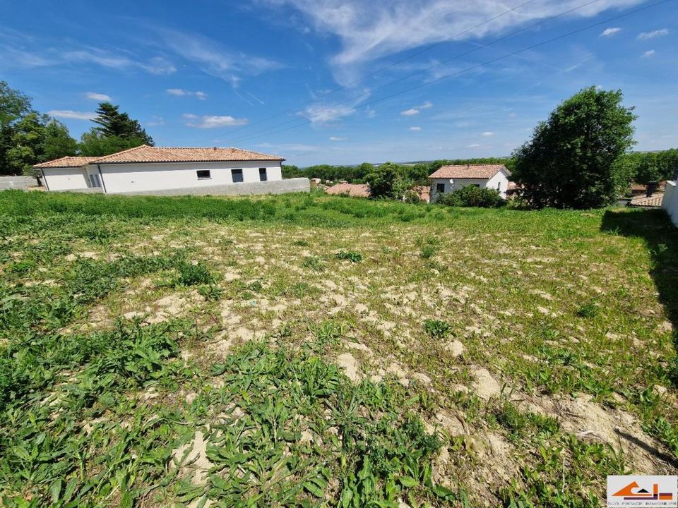 Helårsgrund i Montgiscard, Haute-Garonne - foto 1