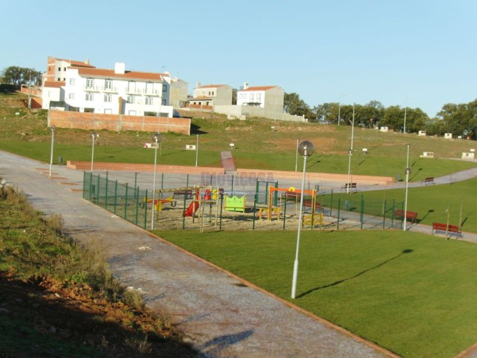 Helårsgrund i Vila Vicosa, Evora - foto 1