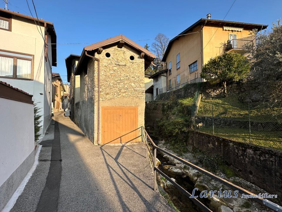 Landejendom i Valbrona, Como - foto 1
