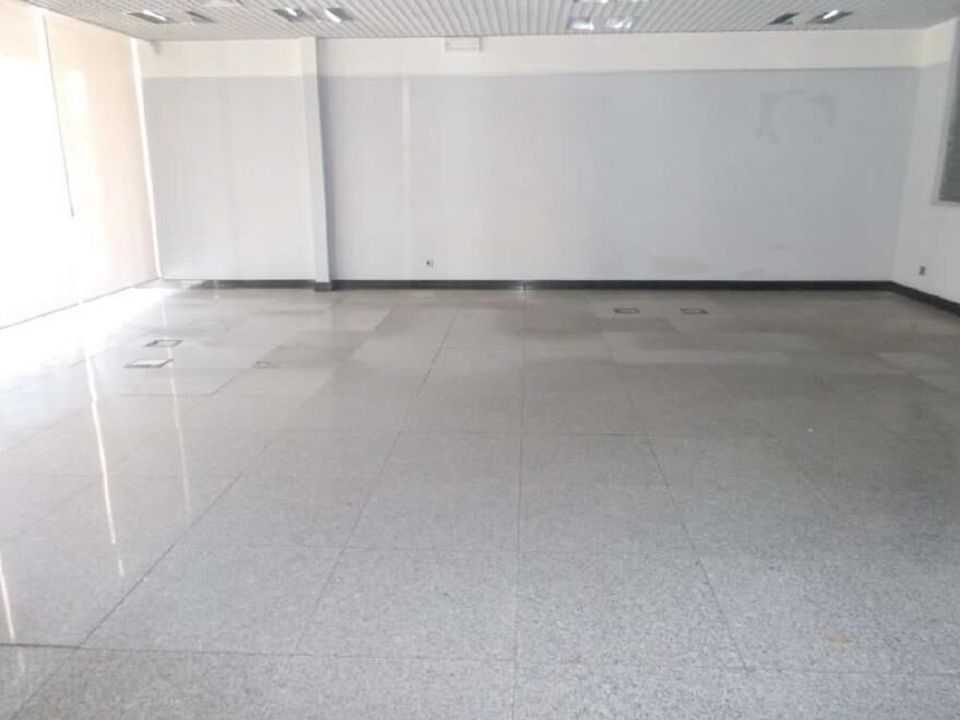 Propiedad comercial en Cortegaca, Aveiro - foto 2