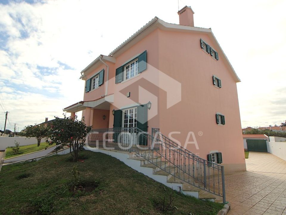 Villa in Rio de Mouro-Estacao, Lisbon - foto 3