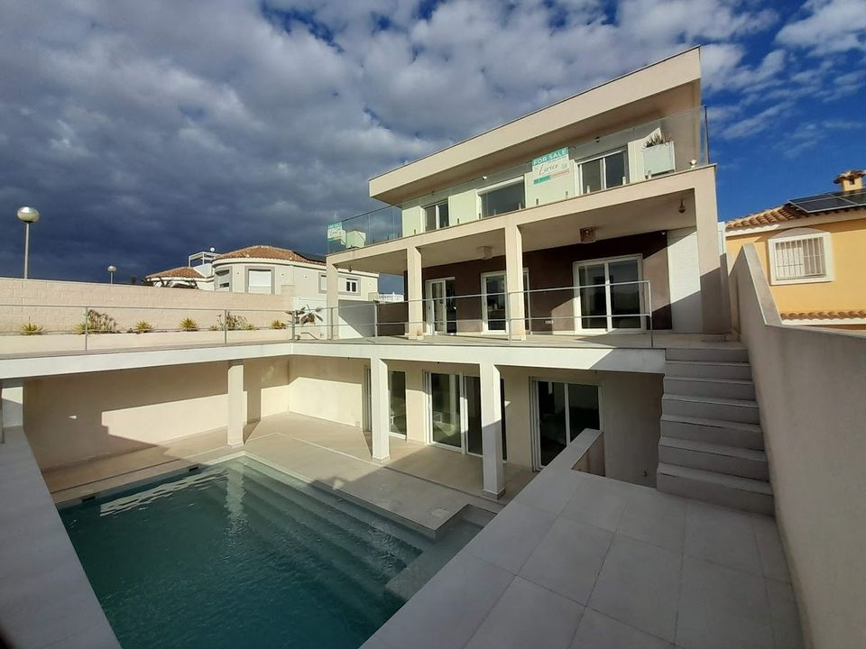 Villa - Gran Alacant, Alicante - photo 4