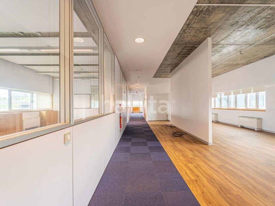 L'establiment comercial a Carnaxide, Lisbon - foto 3
