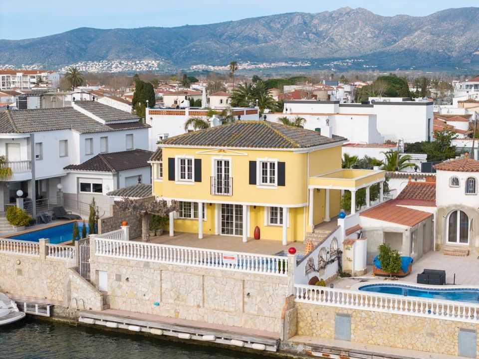 Villa i Empuriabrava, Gerona - foto 2