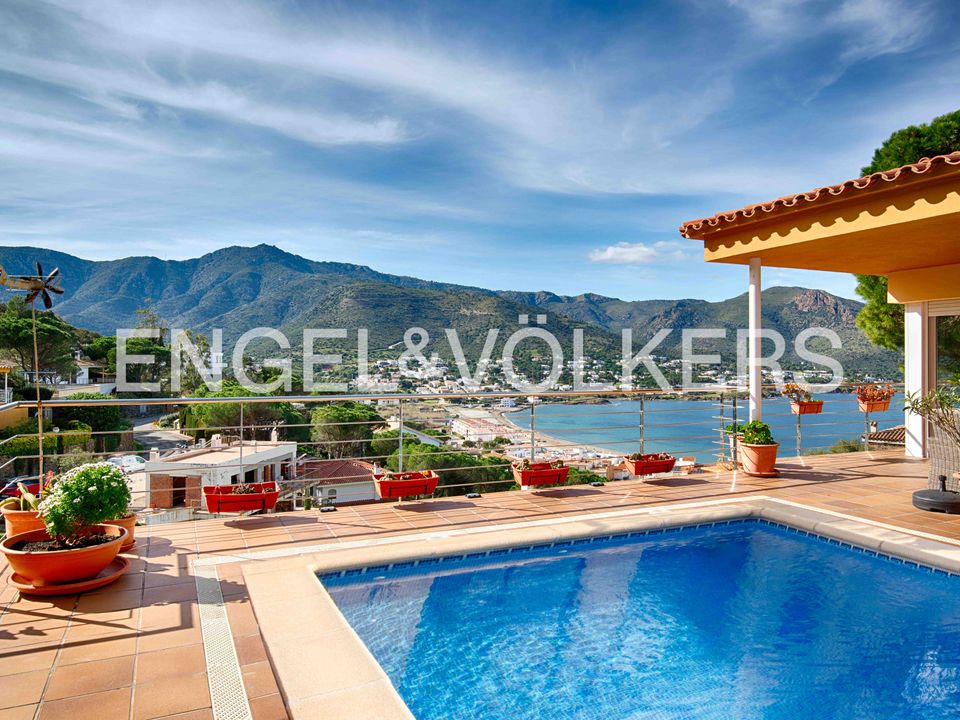 Villa i El Port De La Selva, Gerona - foto 1