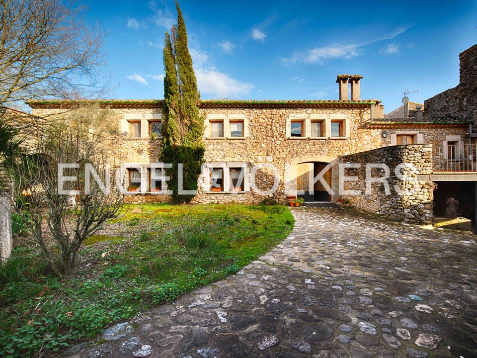 Landsbyhus i Cabanelles, Gerona - bilde 1