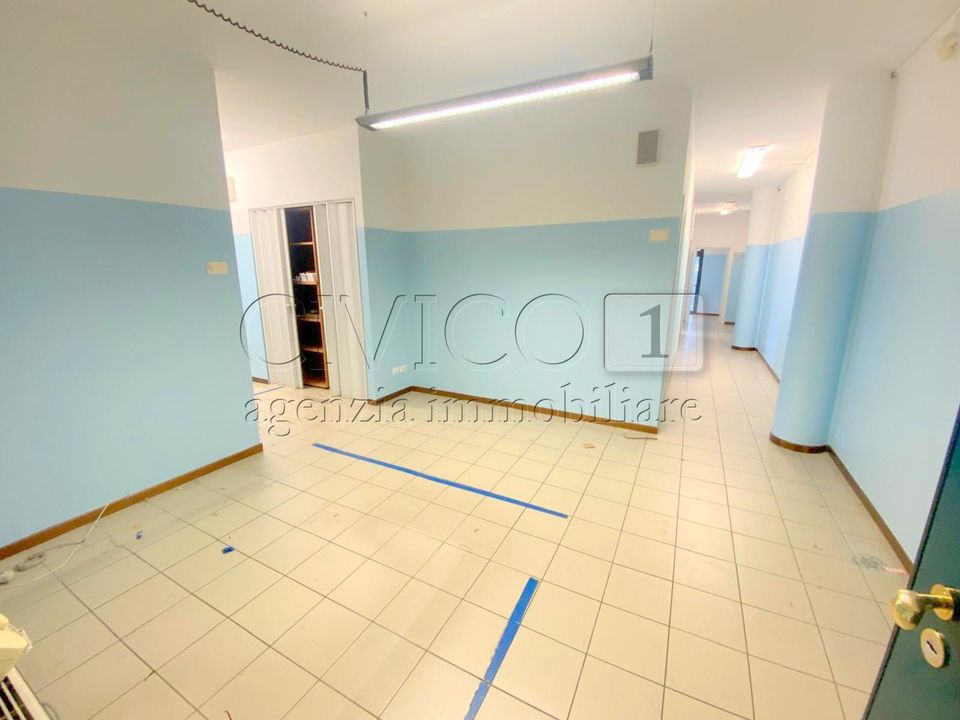 Erhvervsejendom i Torri di Quartesolo, Vicenza - foto 1