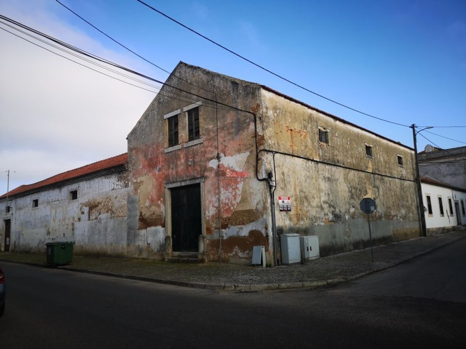 Erhvervsejendom i Almeirim, Santarem - foto 1