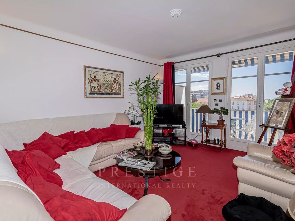 Lejlighed i Juan-les-Pins, Alpes-Maritimes - foto 1