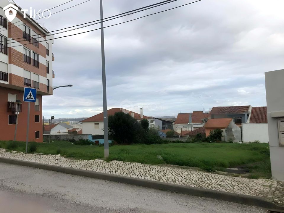 Helårsgrund i Amadora, Lisbon - foto 1