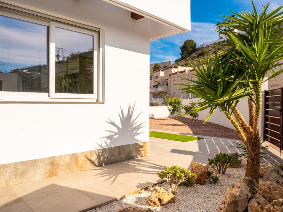 Villa - Ciudad Quesada, Alicante - photo 4