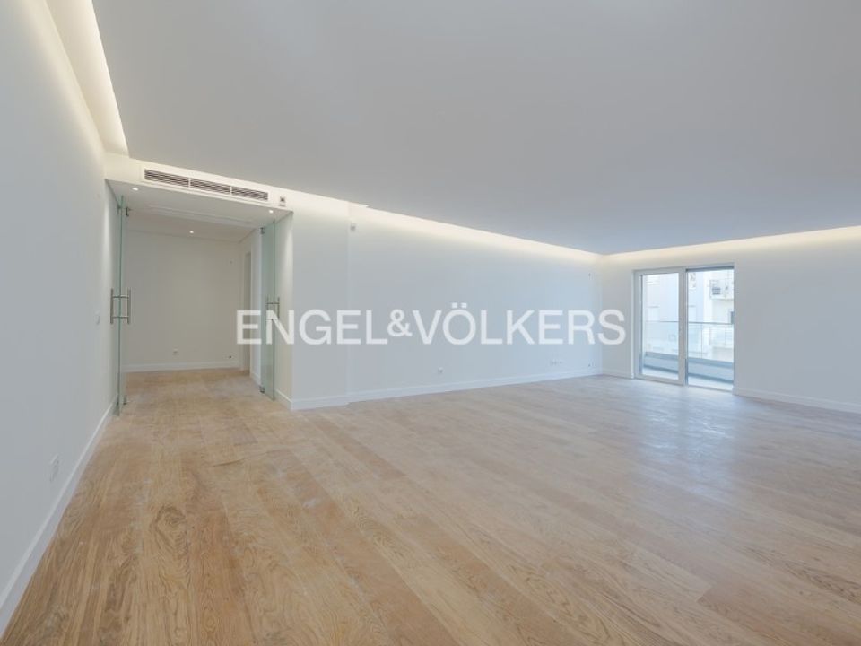 Lejlighed i Alges, Lisbon - foto 1