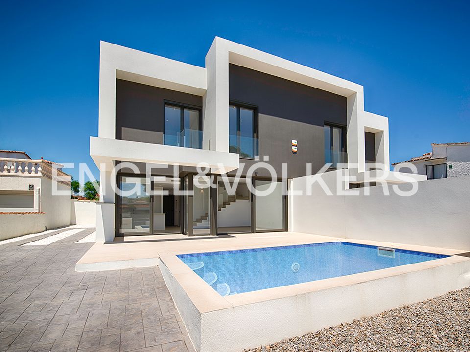 Rækkehus i Empuriabrava, Gerona - foto 1