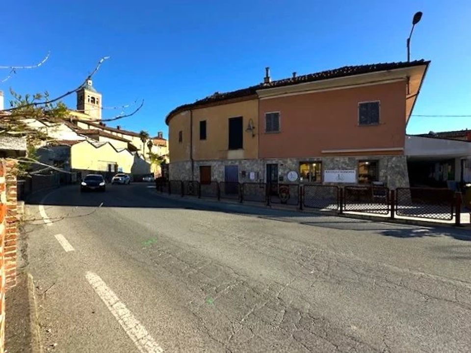 Lejlighed i Sommariva Perno, Cuneo - foto 1