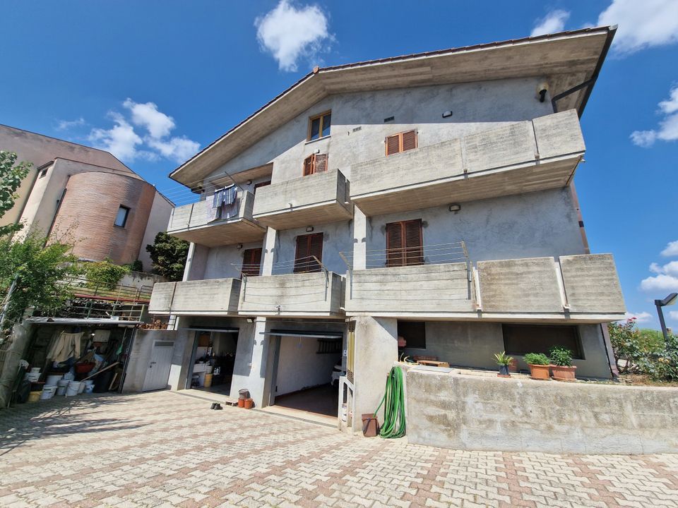 Byhus i Amelia, Terni - foto 1