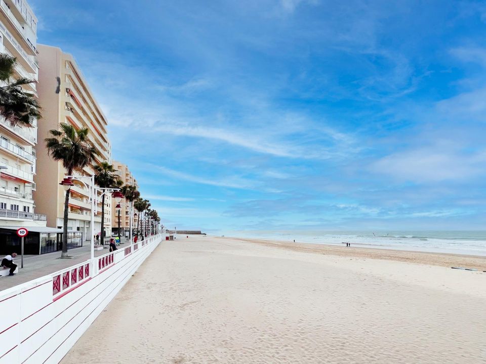 Erhvervsejendom i Cadiz, Cadiz - foto 2