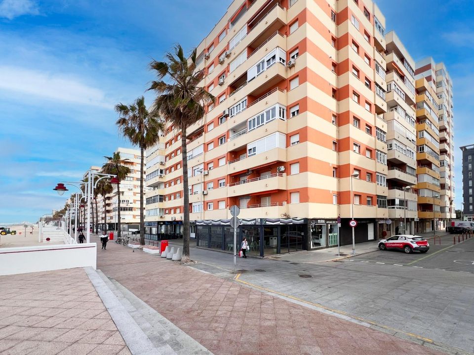 Erhvervsejendom i Cadiz, Cadiz - foto 5