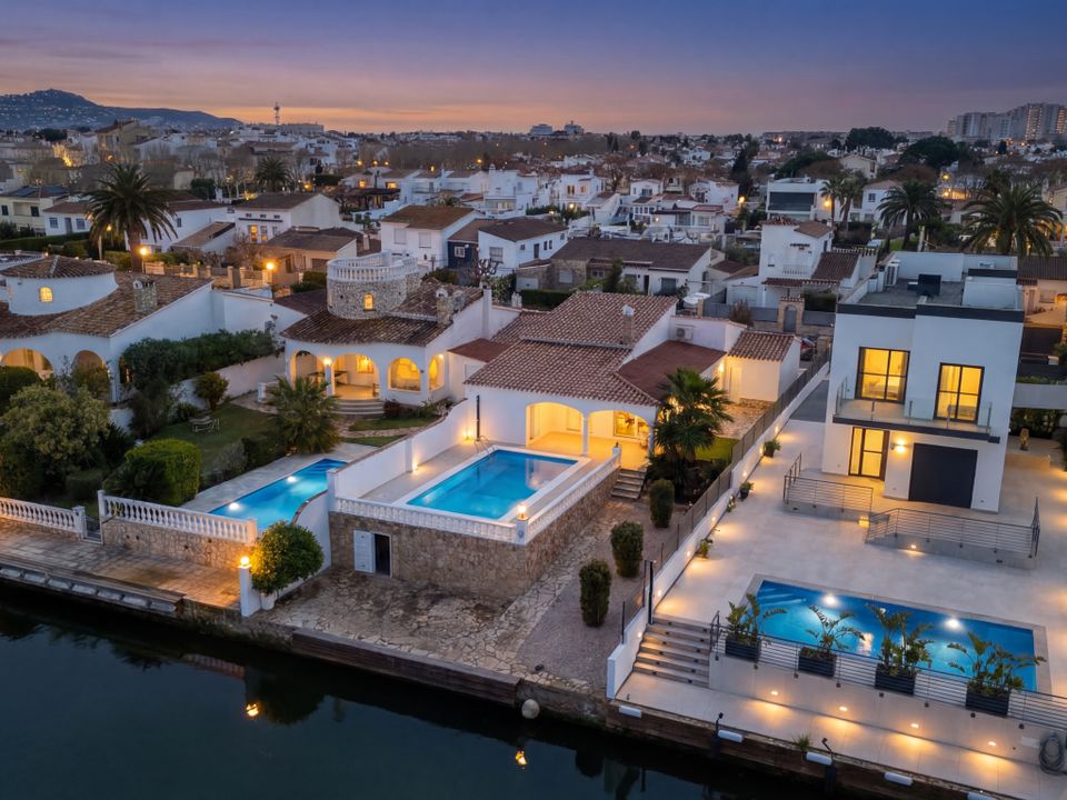 Villa i Empuriabrava, Gerona - foto 2