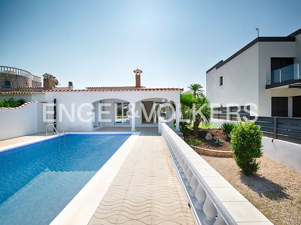 Villa i Empuriabrava, Gerona - foto 4