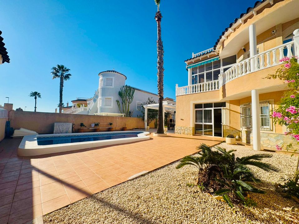 Villa i Orihuela Costa, Alicante - foto 1