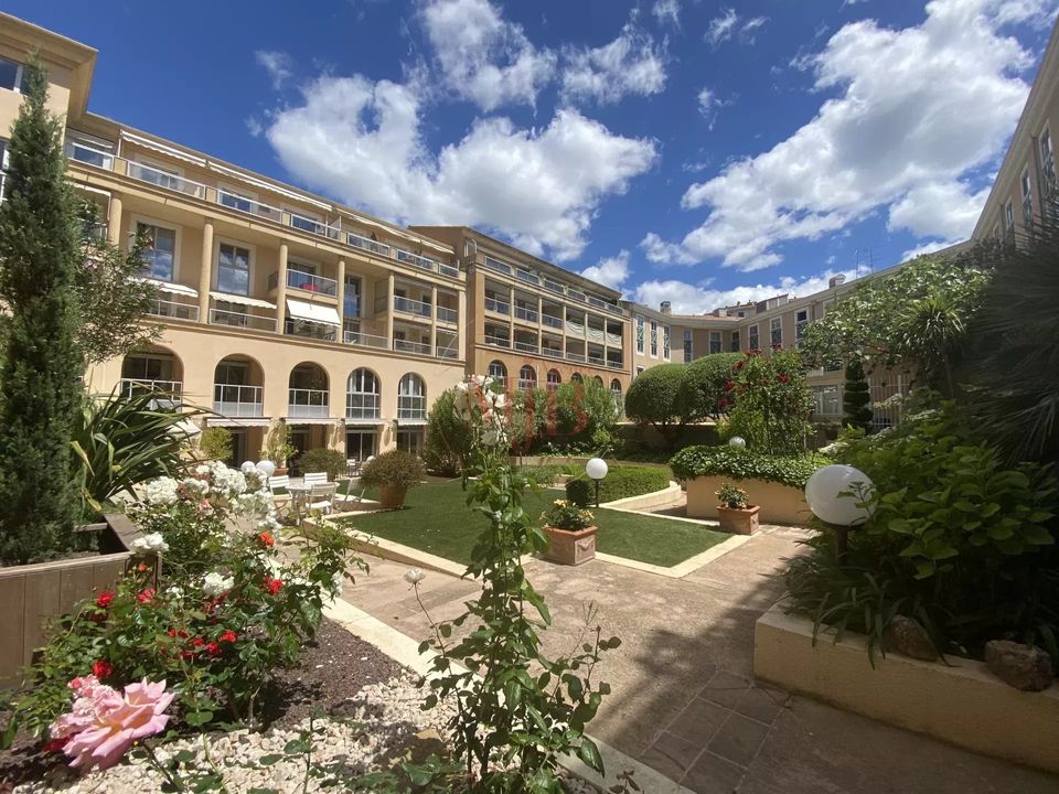 Lejlighed i Aix-en-Provence, Bouches-du-Rhone - foto 1